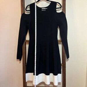 ElizaJ Cold Shoulder Midi Dress - Large